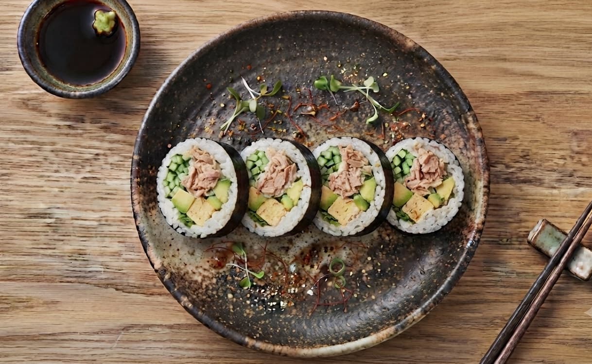 Gek. Tuna Avo Roll