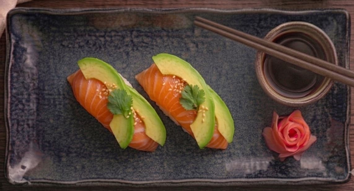 Sake Avo Nigiri